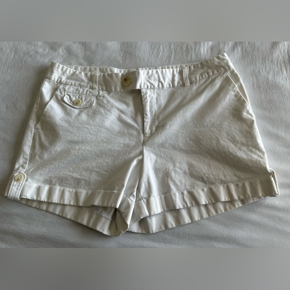 Banana Republic Factory White Cotton Shorts size 8 - Picture 1 of 3